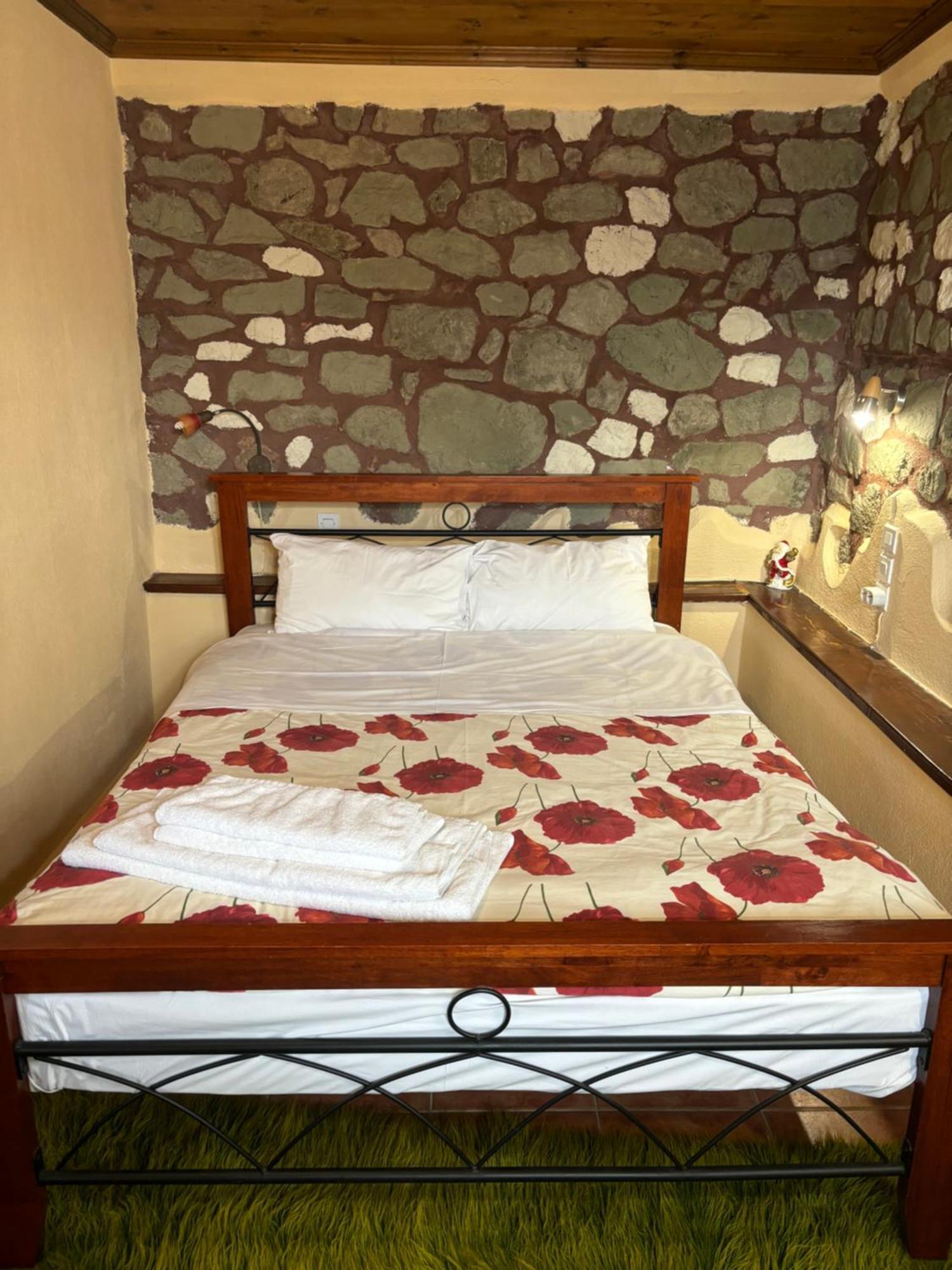 Hotel Πέτρινο Όραμα Kotronion  Esterno foto