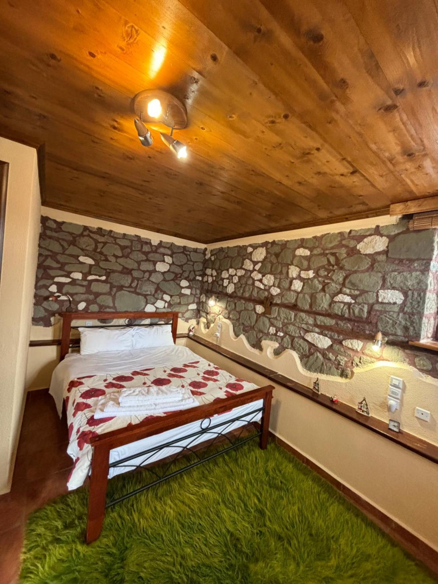 Hotel Πέτρινο Όραμα Kotronion  Esterno foto