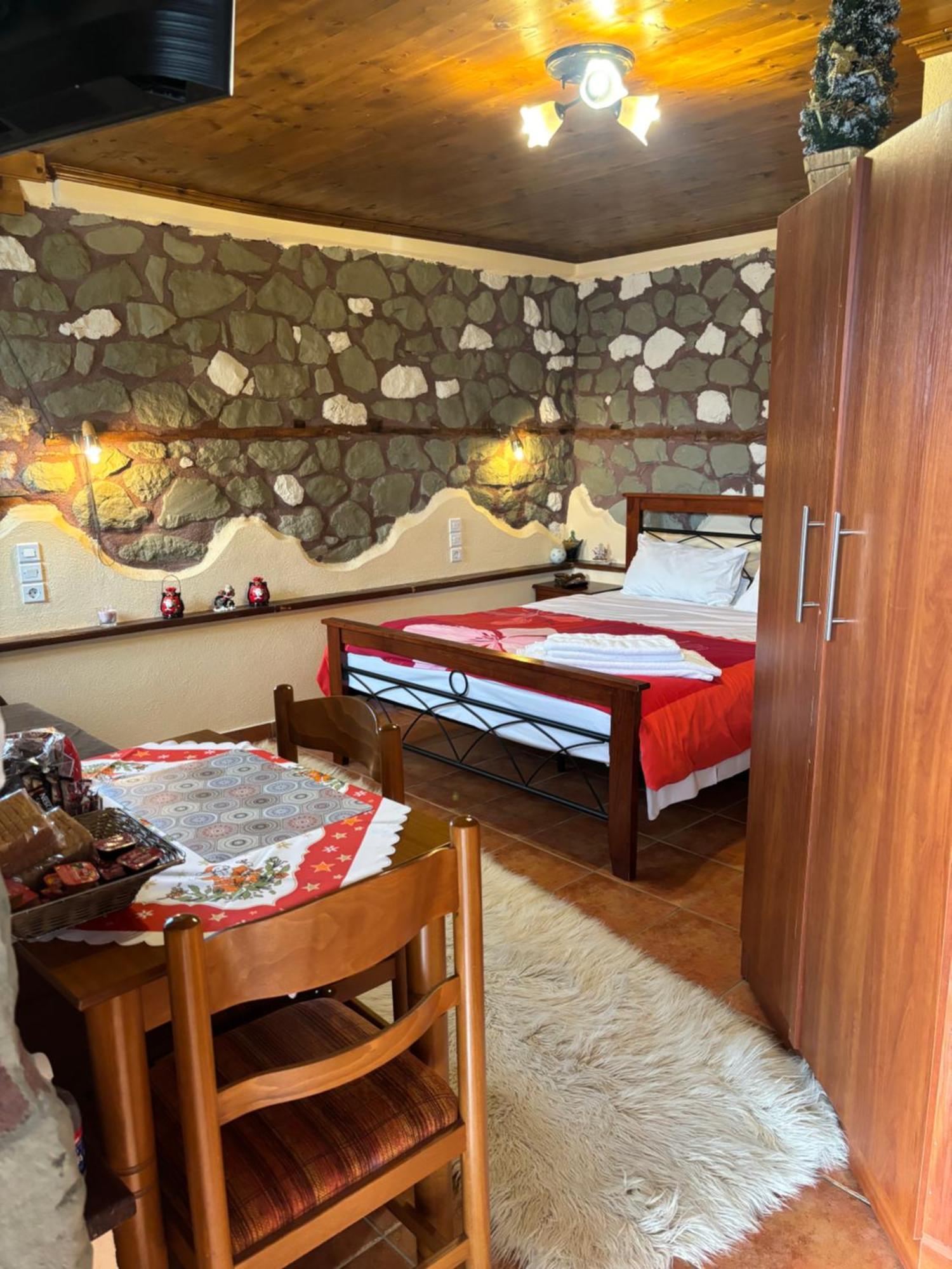 Hotel Πέτρινο Όραμα Kotronion  Esterno foto