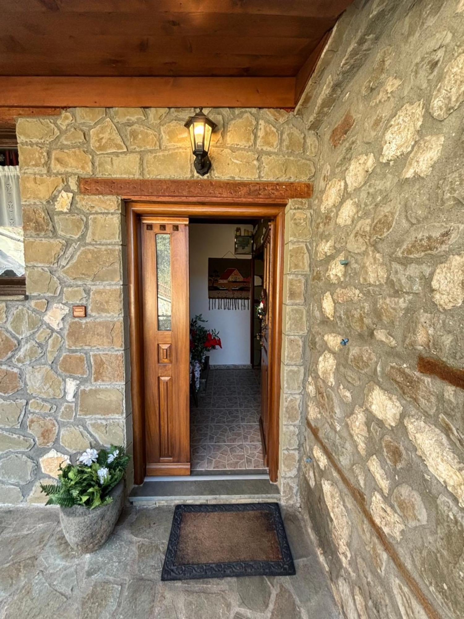 Hotel Πέτρινο Όραμα Kotronion  Esterno foto